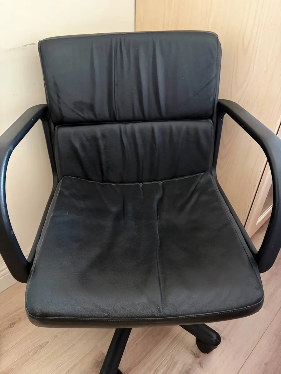 Office chairs - Image 2