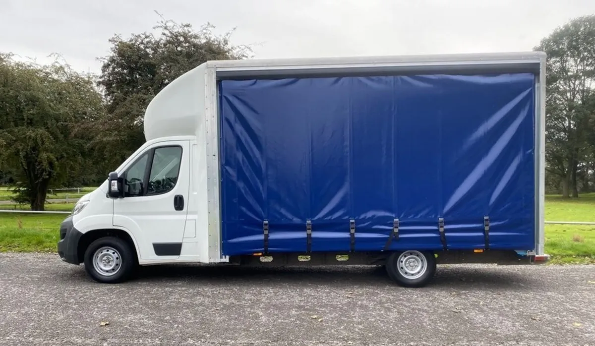 2019 Citroen Relay Curtain Sider Van - Image 1