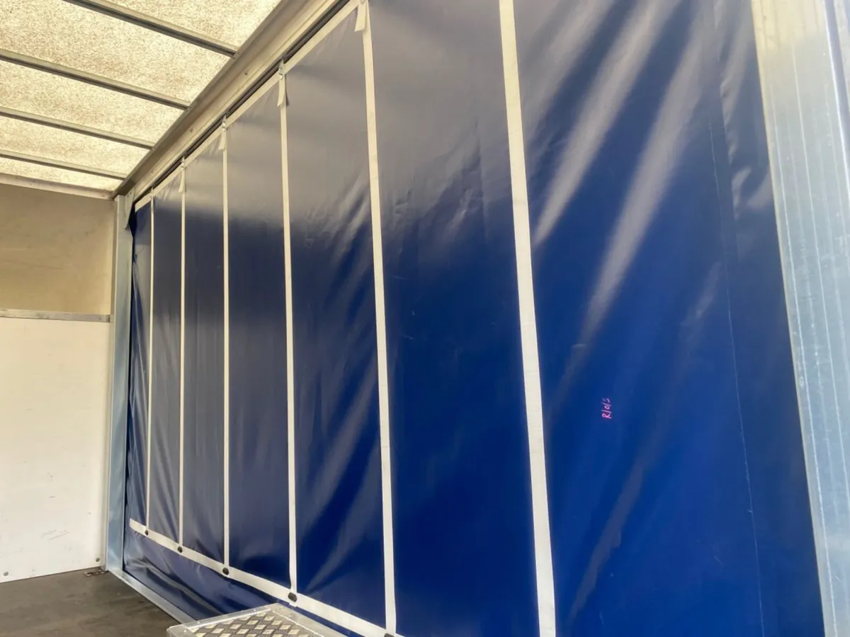 2019 Citroen Relay Curtain Sider Van - Image 4