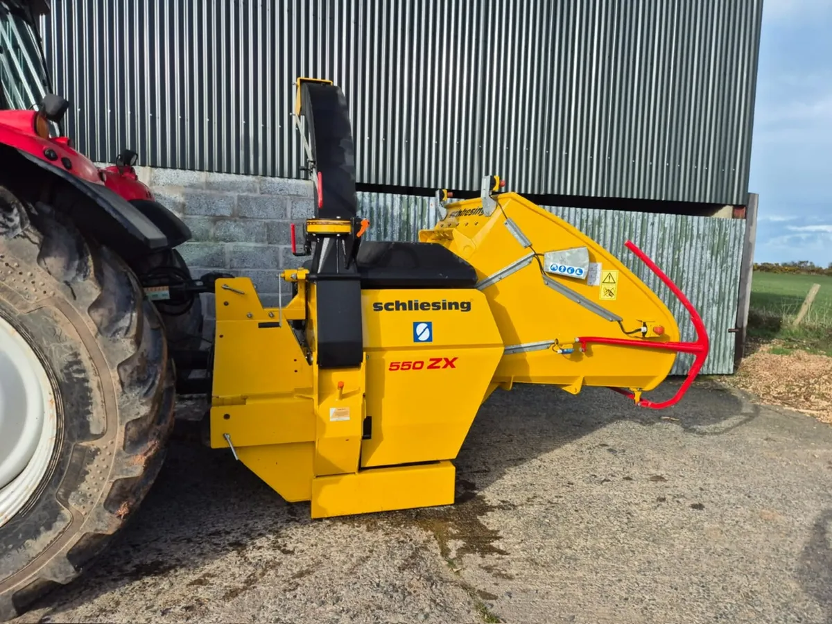 Schliesling 550zx PTO 12” Wood Chipper - Image 2