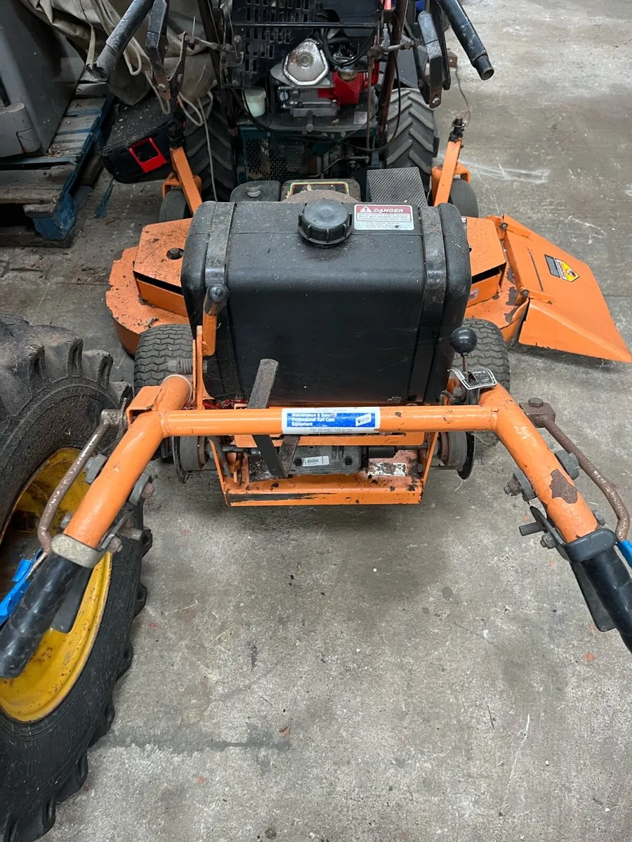 Scag walk behind mower - Image 3