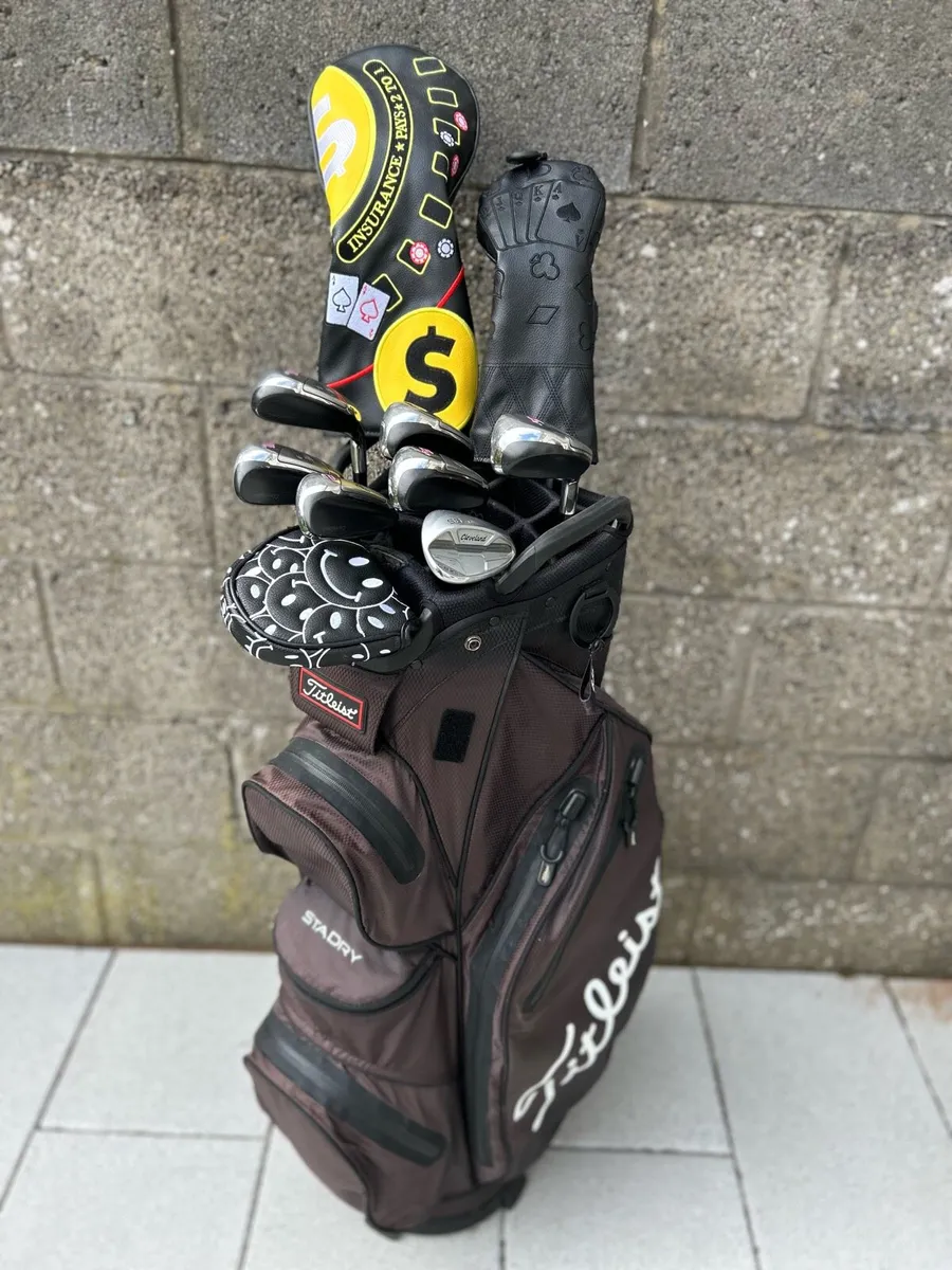 Full set of ladies golf clubs - Image 1