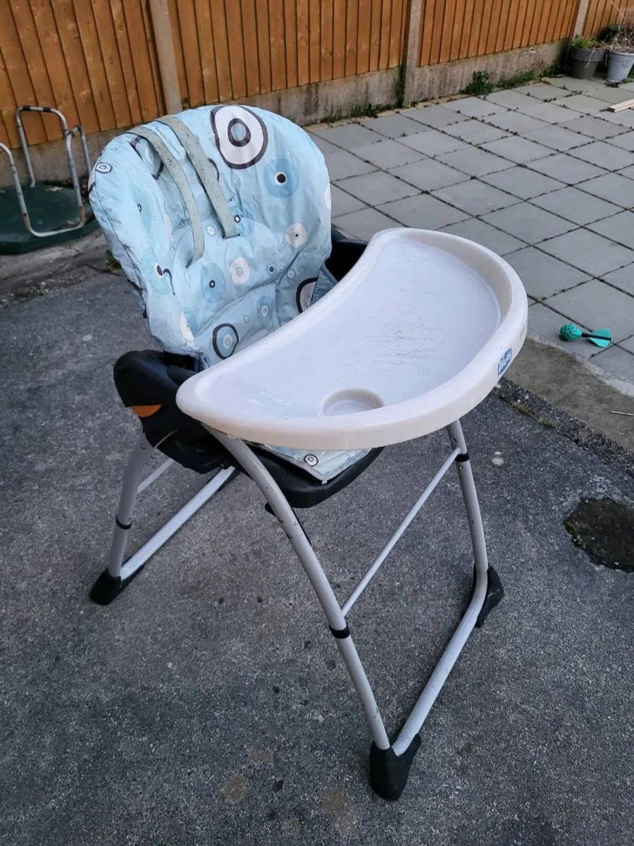 High chair - Image 1