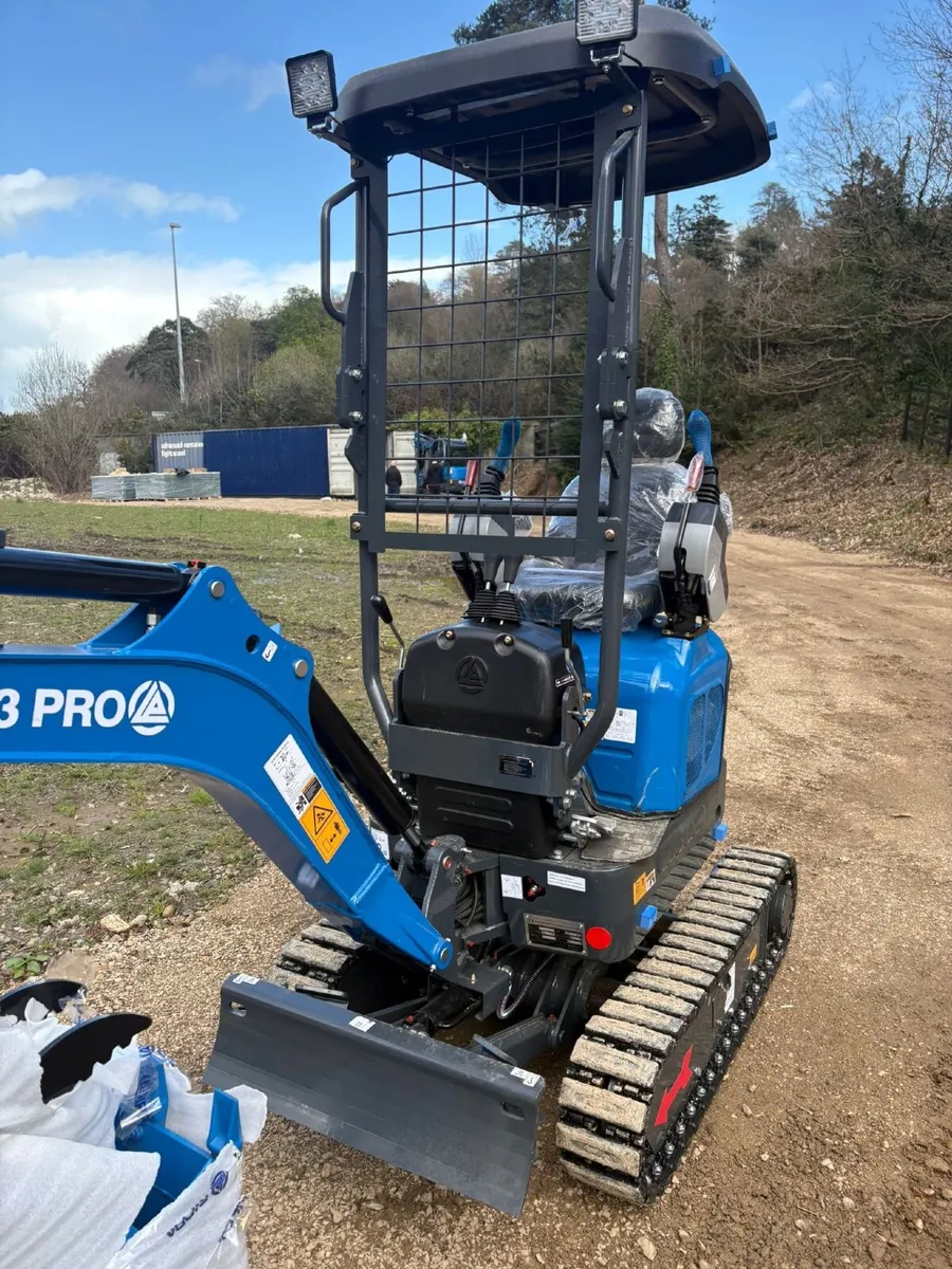 1.3 Ton Excavator - Kubota Engine - Rippa - Image 2