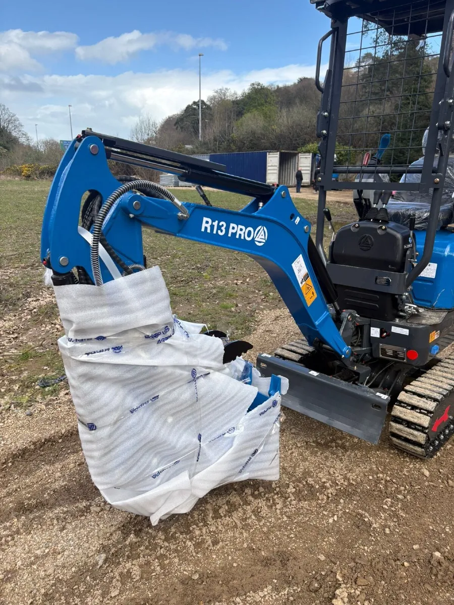 1.3 Ton Excavator - Kubota Engine - Rippa - Image 3