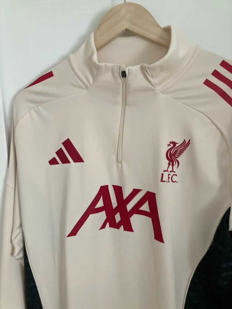 Liverpool Training Top 25/26. Large. - Image 1