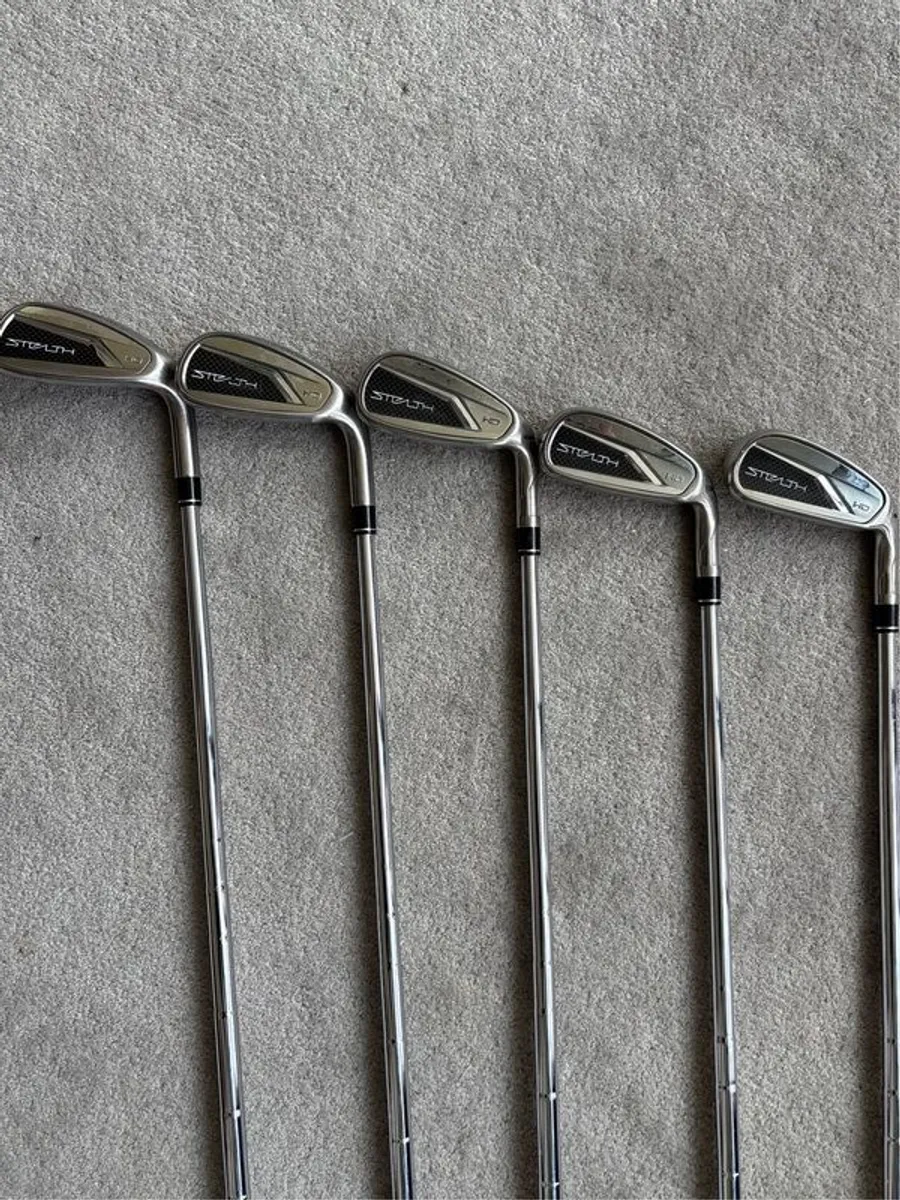 Golf irons - Image 1