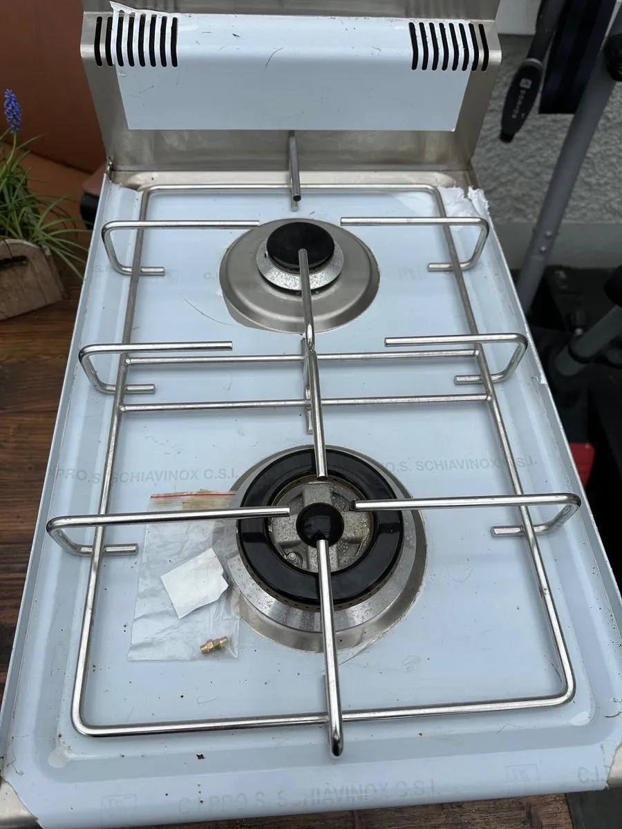 Cafe contents/equipment - Image 2