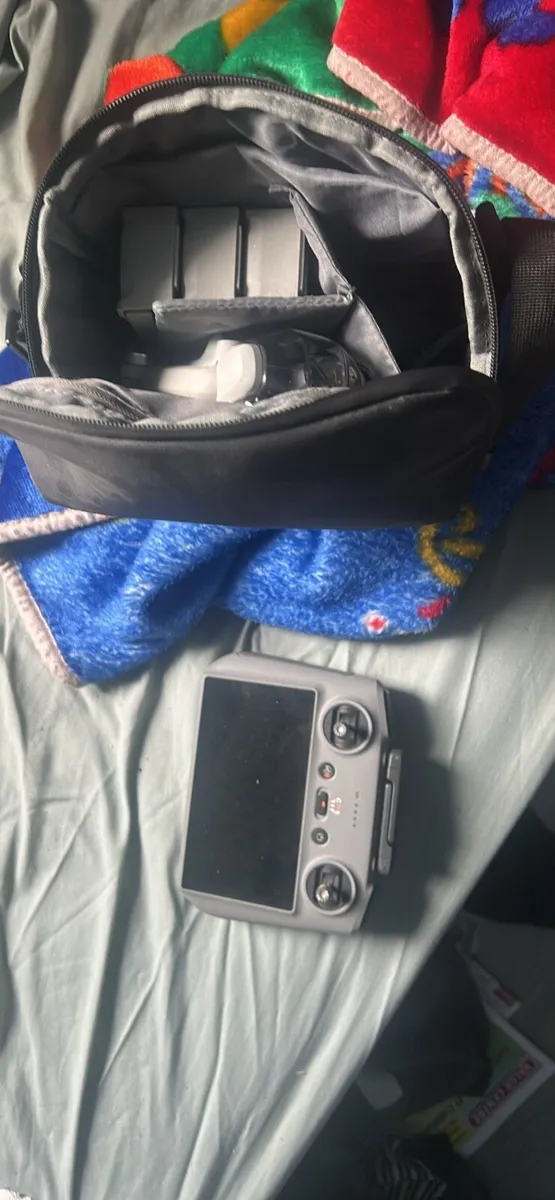 Dji mini 4 pro drone