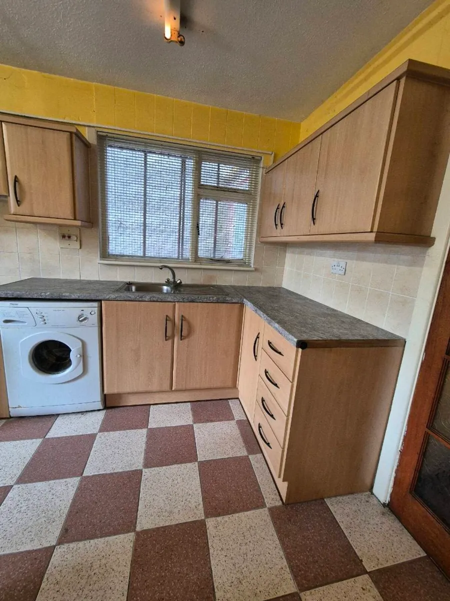 Kitchen - Image 2