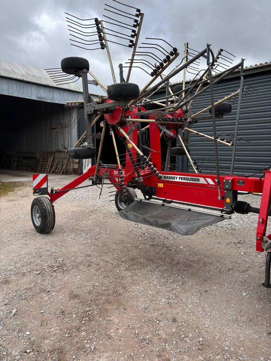 Massey Ferguson 662 20 foot rake - Image 2