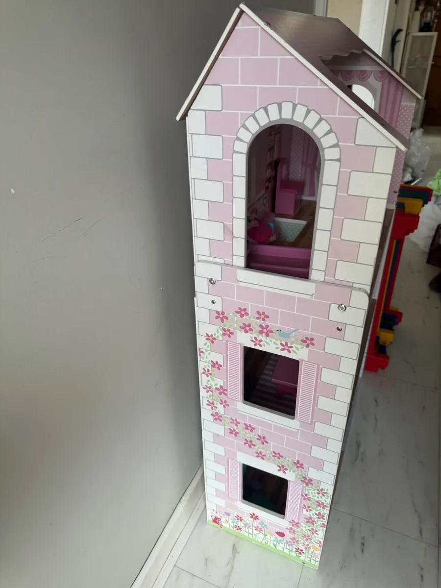 Large Doll House - Image 2