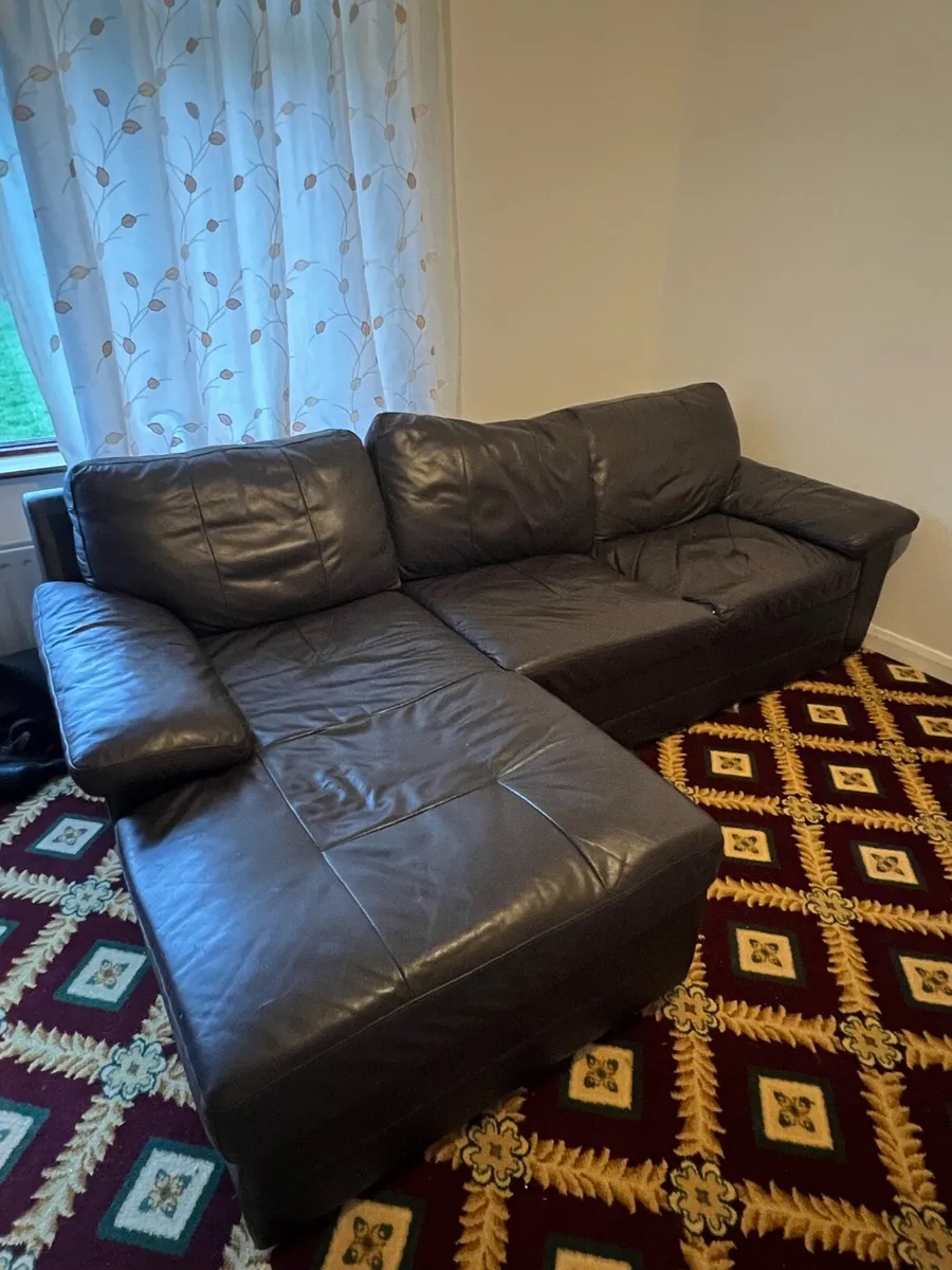 Free to take away L sofa - Image 1