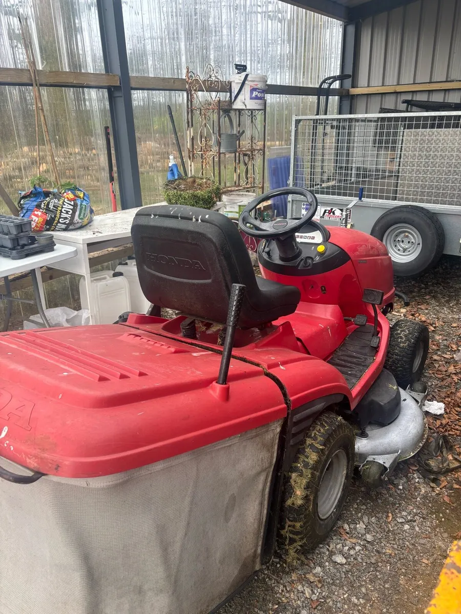 Honda 2620 Ride on Mower 20 hp 48” cut - Image 2
