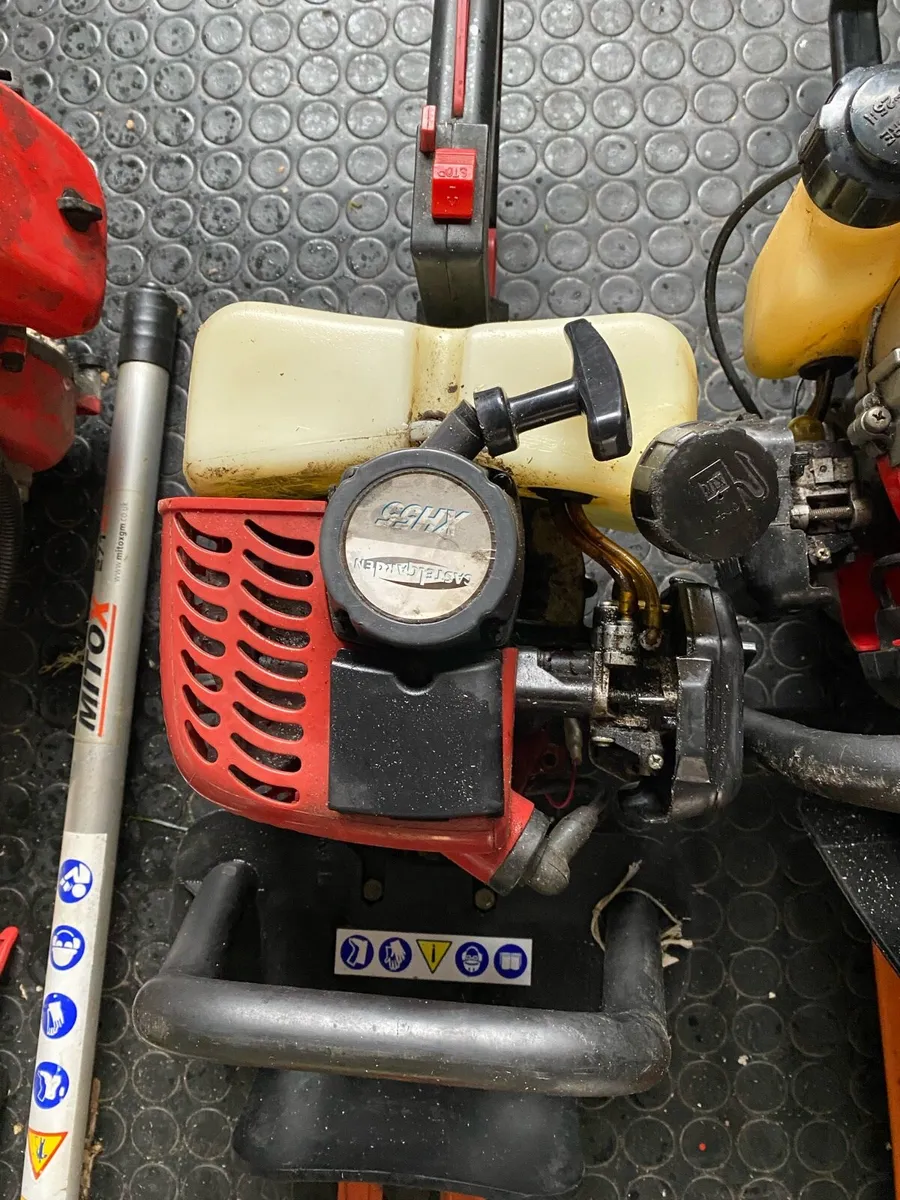 Garden Equipment - Image 3