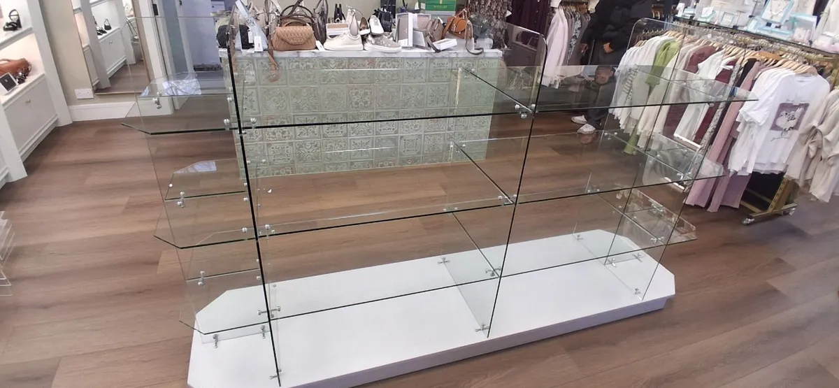 Glass gondola - Image 3