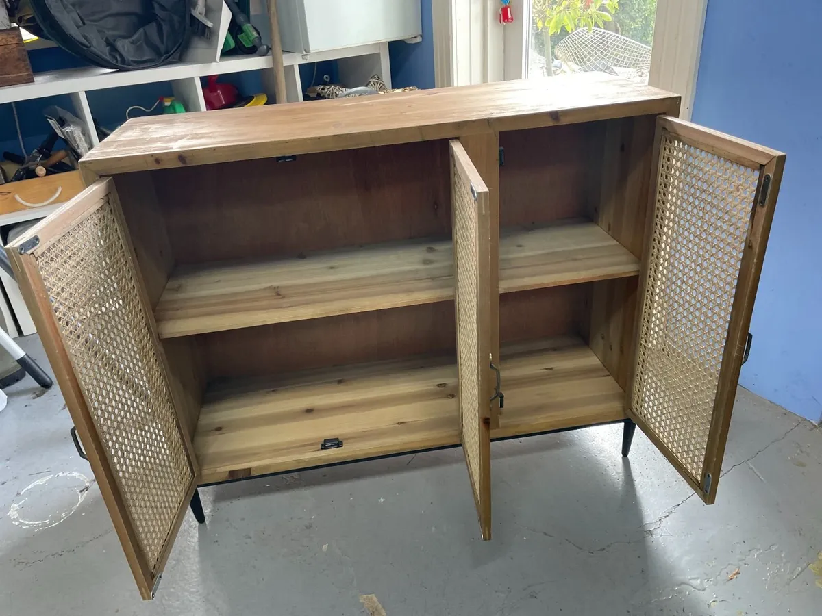 Diningroom cabinet - Image 1