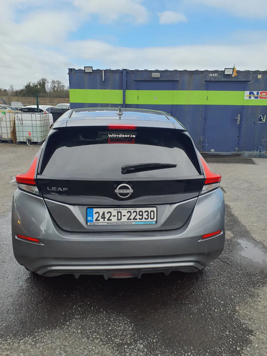 Nissan Leaf 2024 ! Only 16,000 miles - Image 1