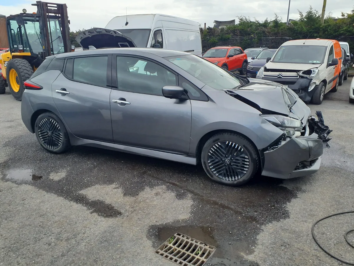 Nissan Leaf 2024 ! Only 16,000 miles - Image 3