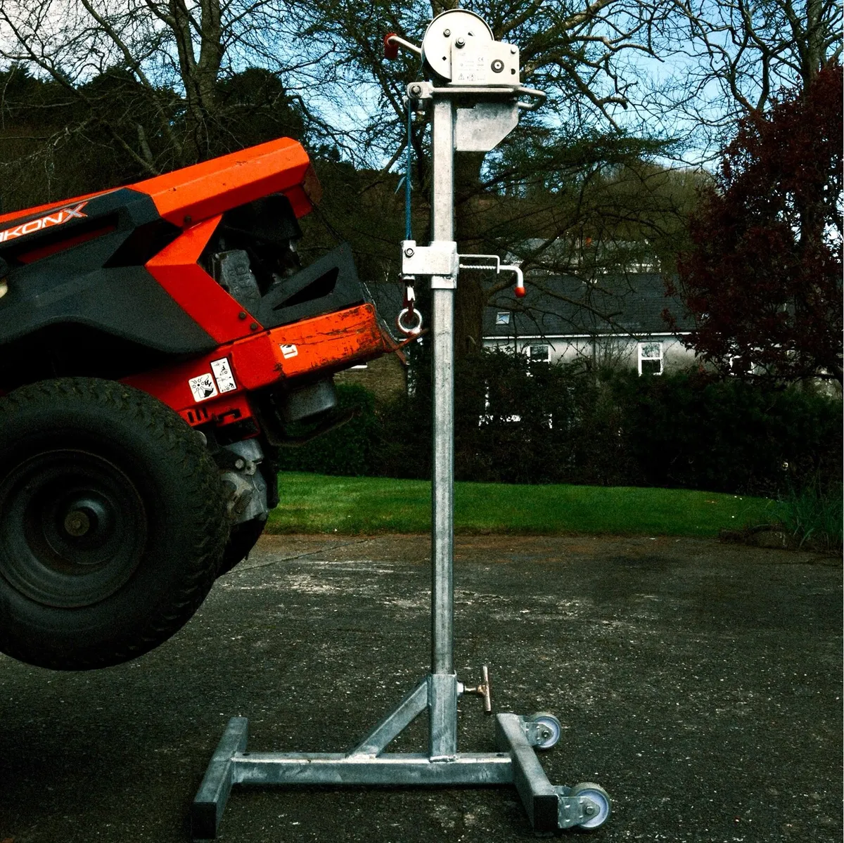 Lawnmower Lift - Image 1