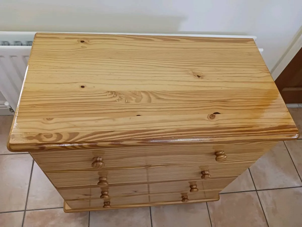 Chest of drawers - Image 2