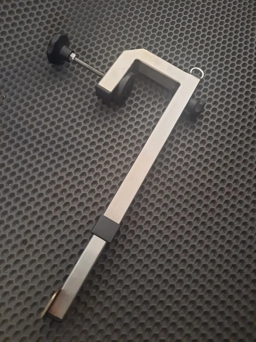 Transducer mount for large transducers - Image 1