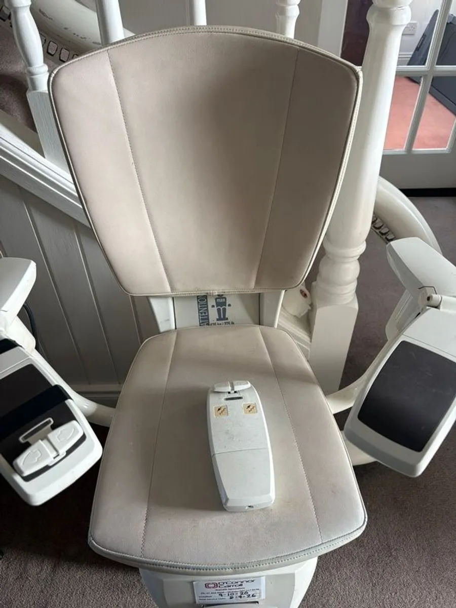 stair lift - Image 2