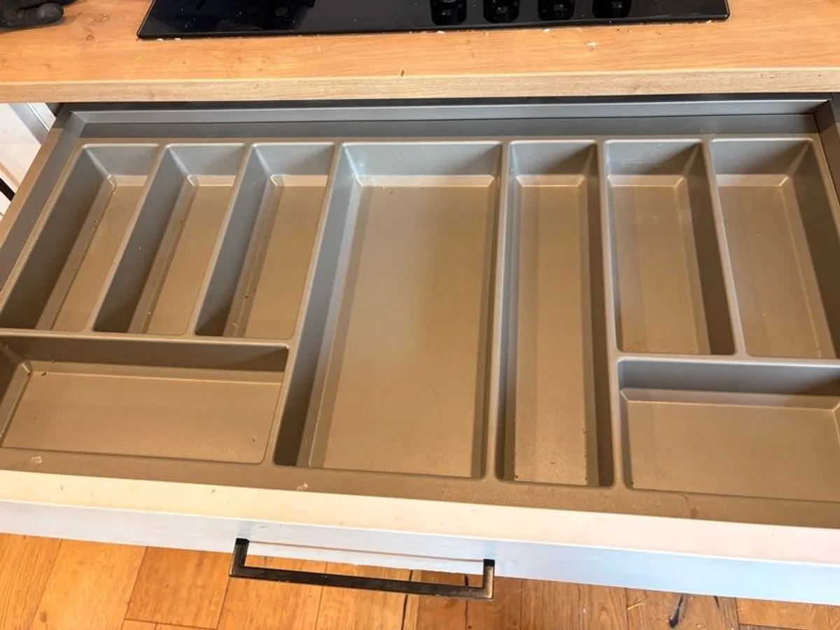 Cutlery Drawer - Image 2