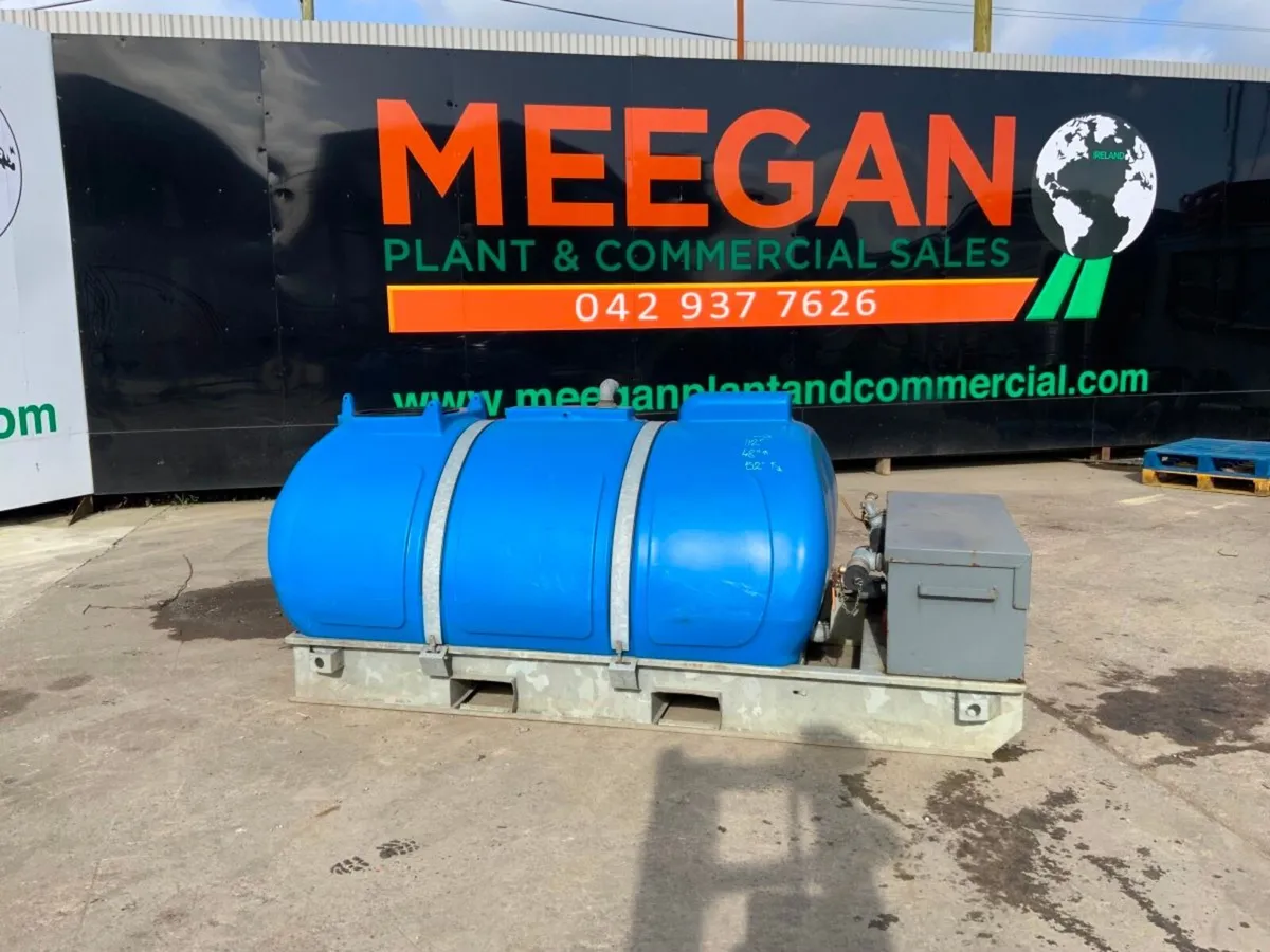 WESTERN STATIC WATER BOWSER & PUMP......1259. - Image 1