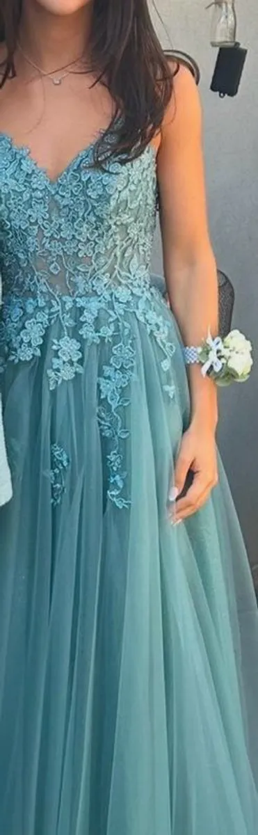 debs dress - Image 1
