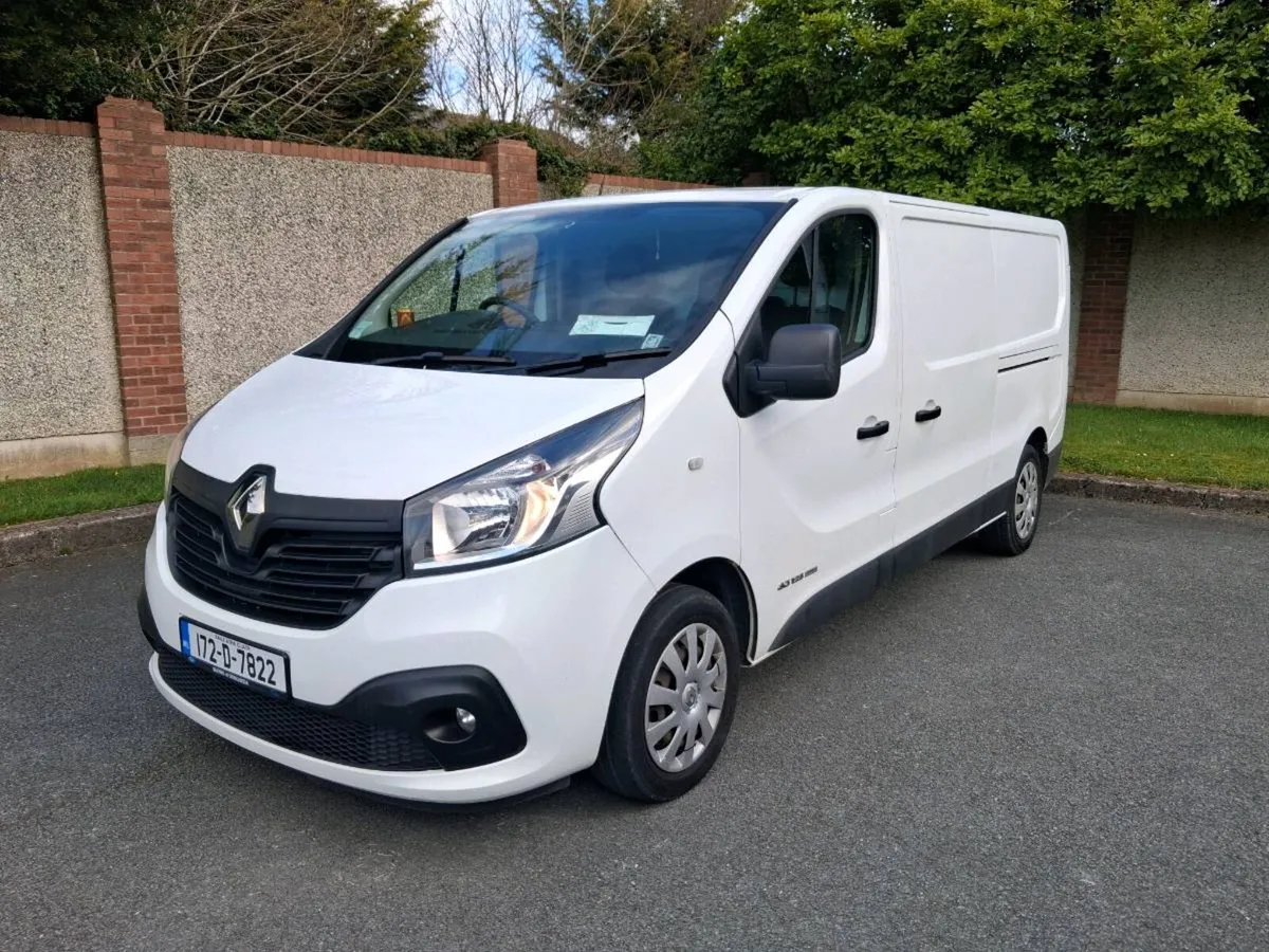 2017 Renault traffic business + - Image 1