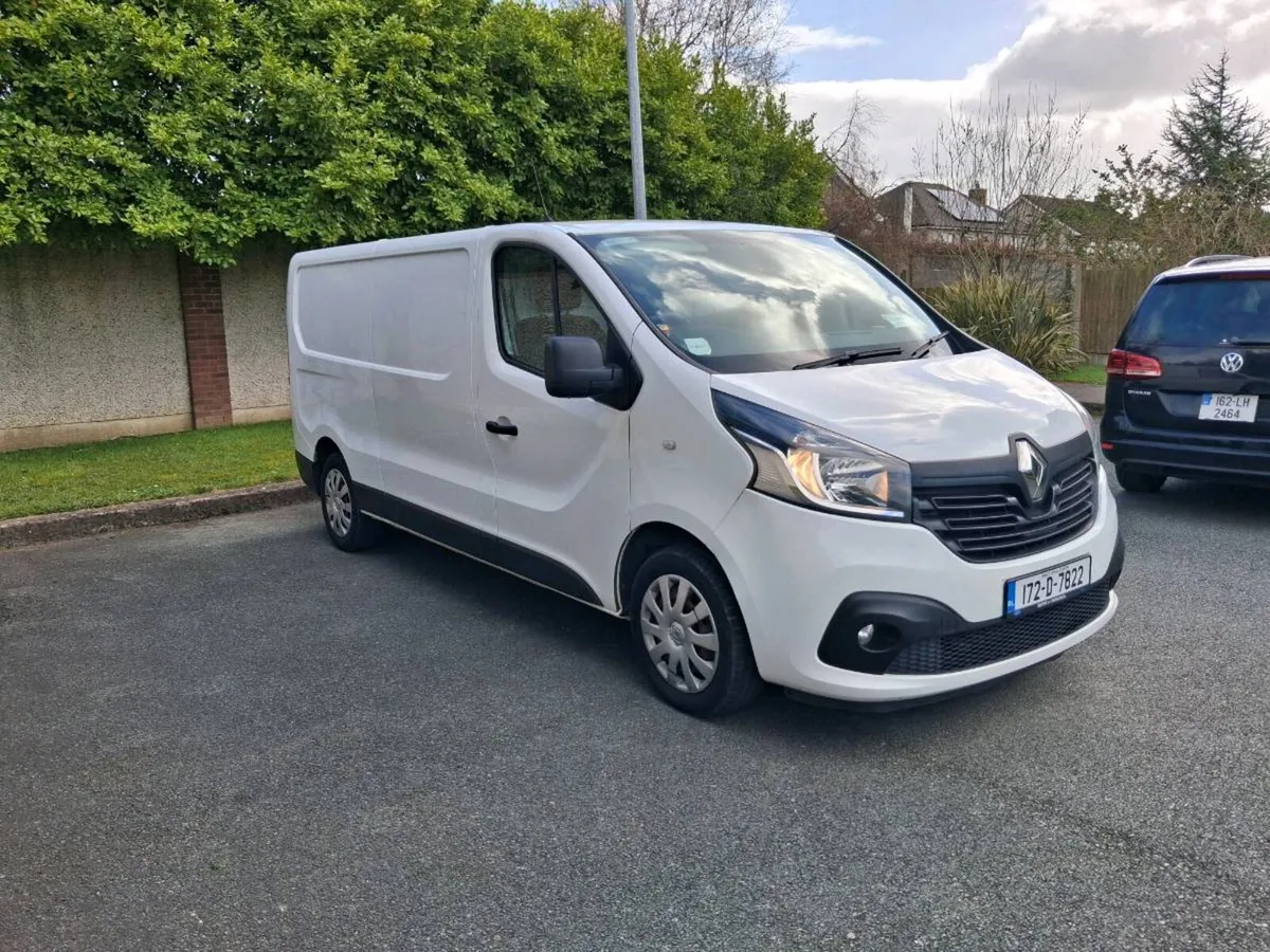 2017 Renault traffic business + - Image 2
