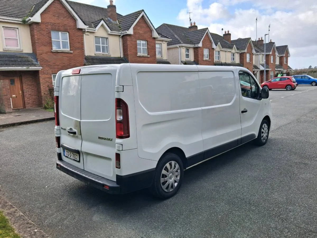 2017 Renault traffic business + - Image 3