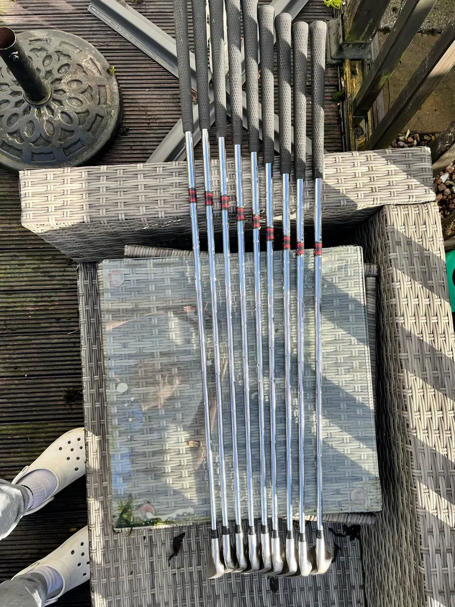 Golf irons - Image 1