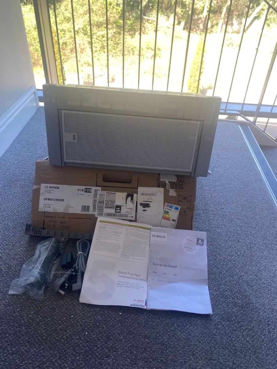 Bosch Series 2 Telescopic Hood 60 cm - Image 3