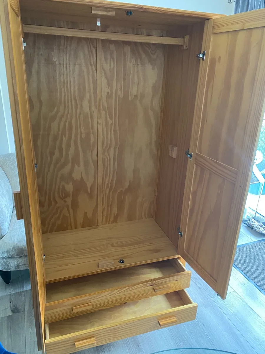 Shaker style pine wardrobe - Image 3