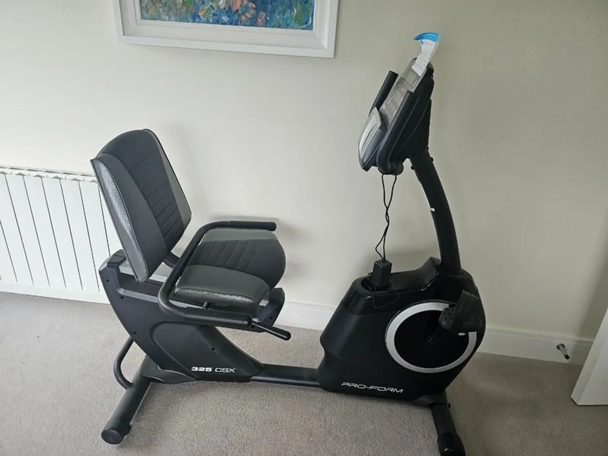 Recumbent  exercise bike - Image 1