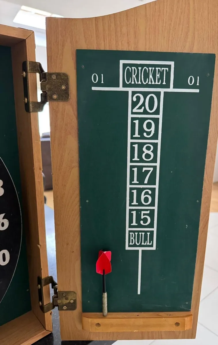 Dart Board - Image 4