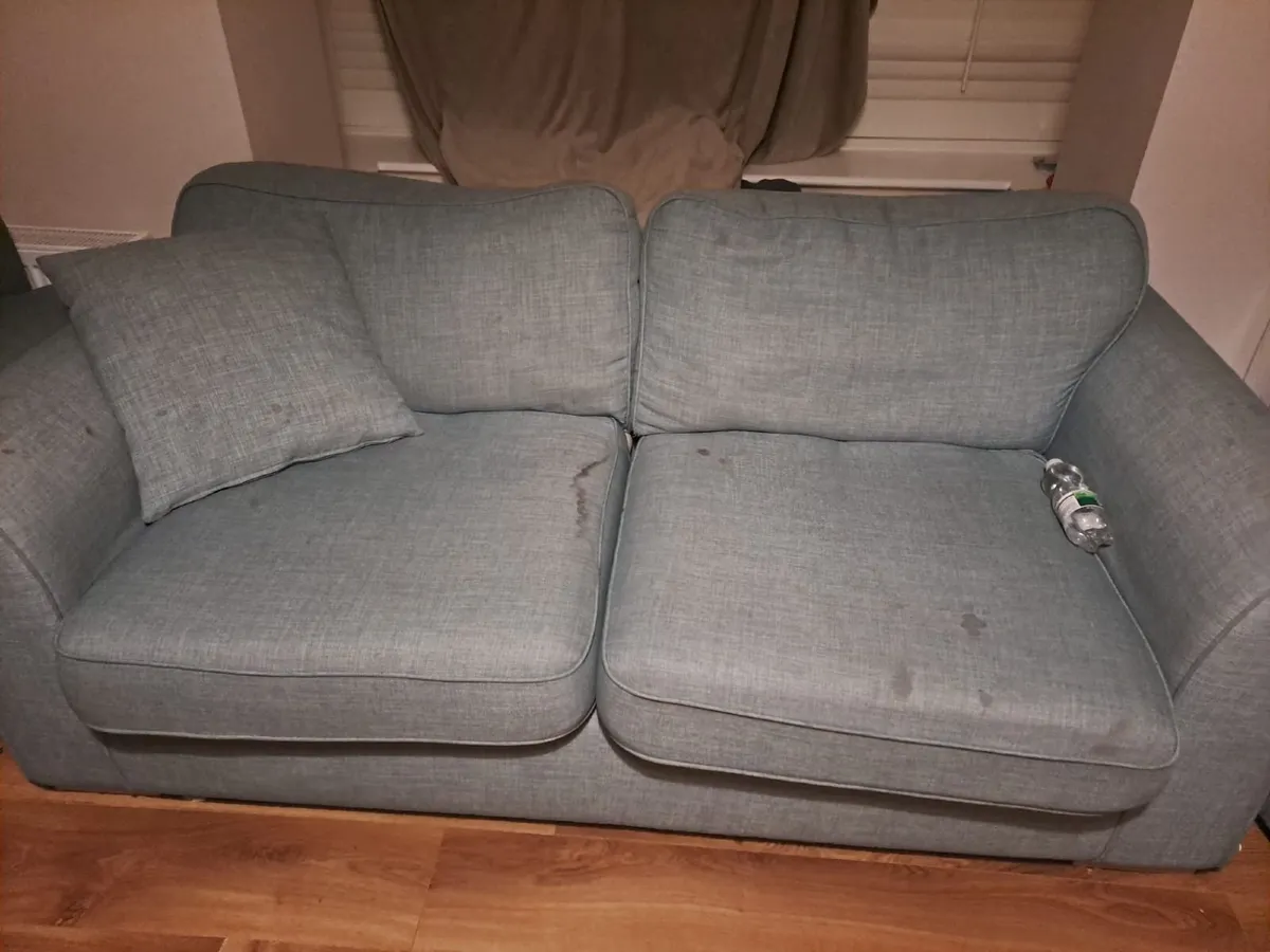 Couch - Image 2
