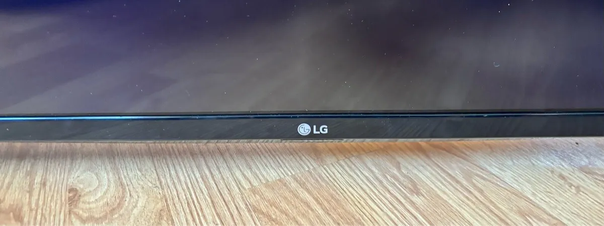 LG 49” LCD TV - Image 2