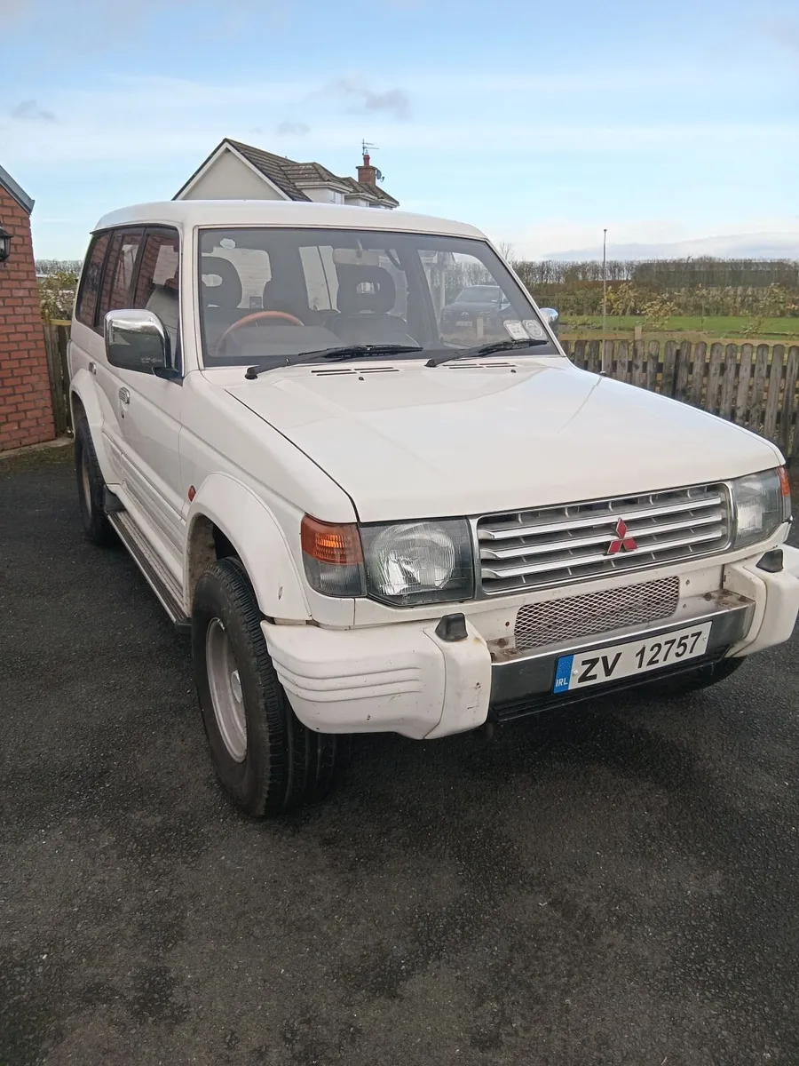 Mitsubishi Pajero 1993 - Image 1