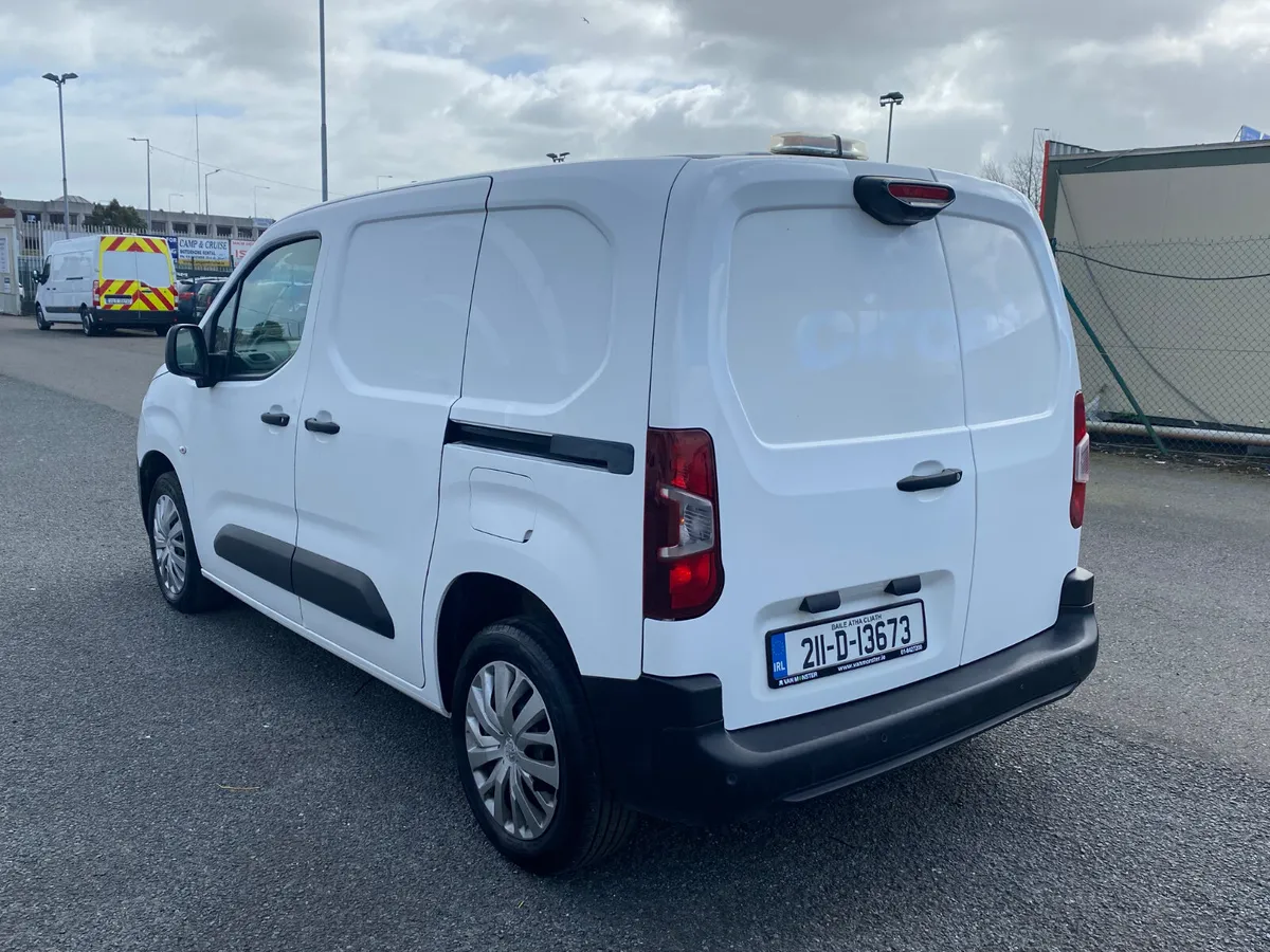 2021 Peugeot Partner Professional 1.5HDI 100BHP - Image 4