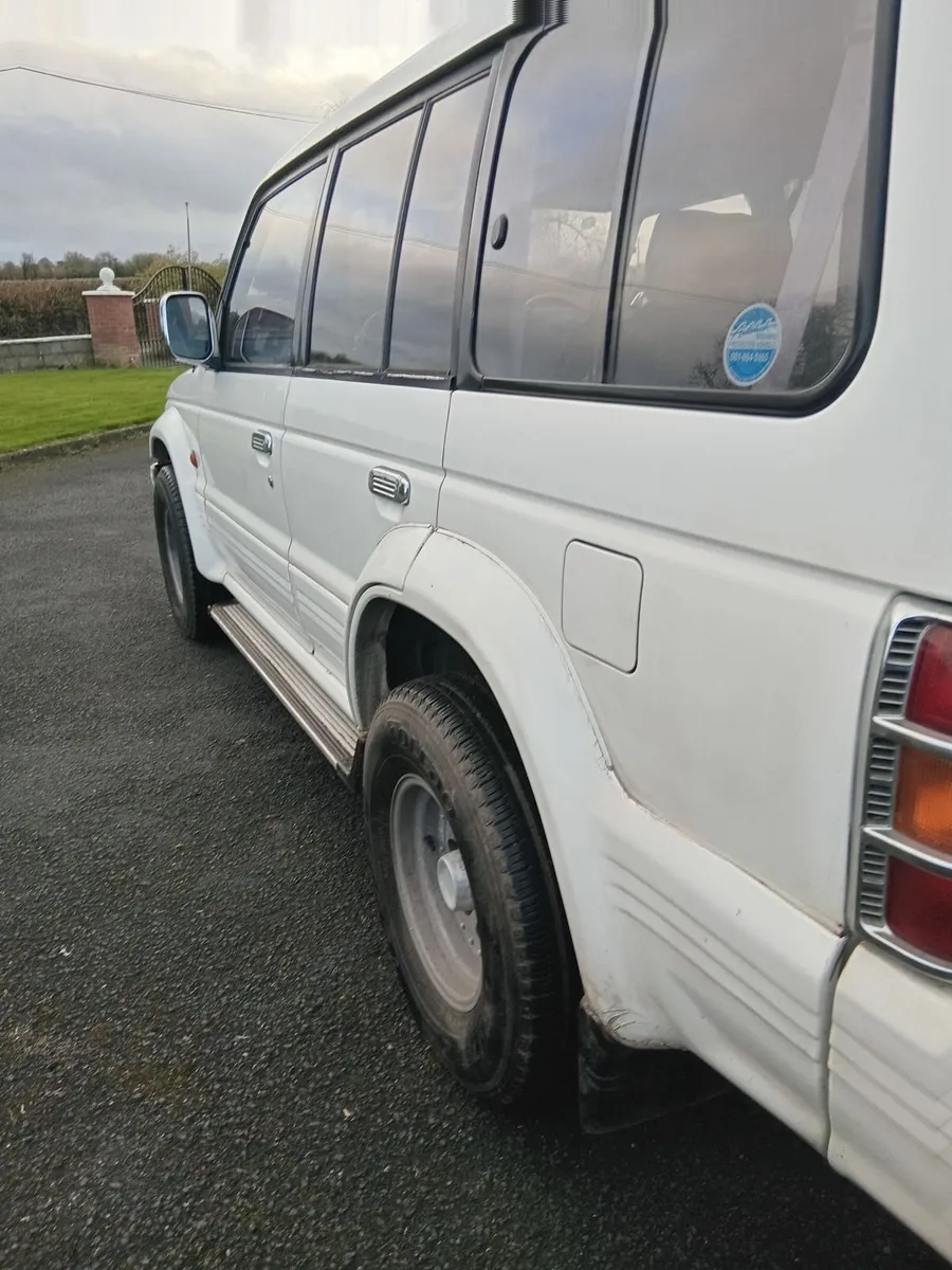 Mitsubishi Pajero 1993 - Image 4