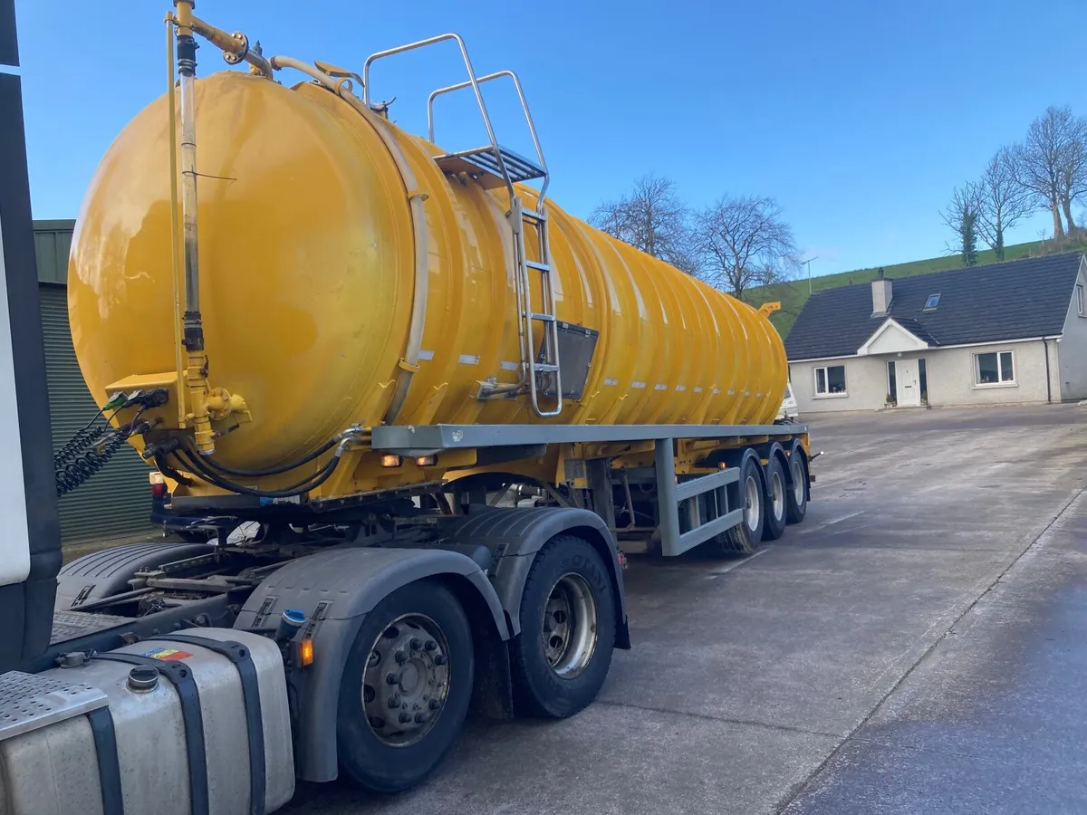 Crossland Vacuum Tanker - Image 3