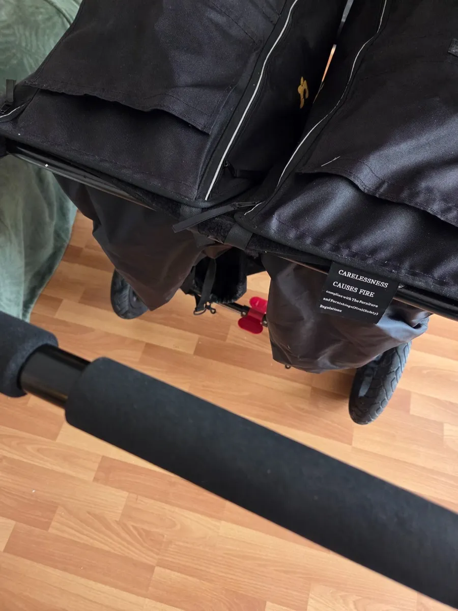 Out and About Double Nipier - Image 2