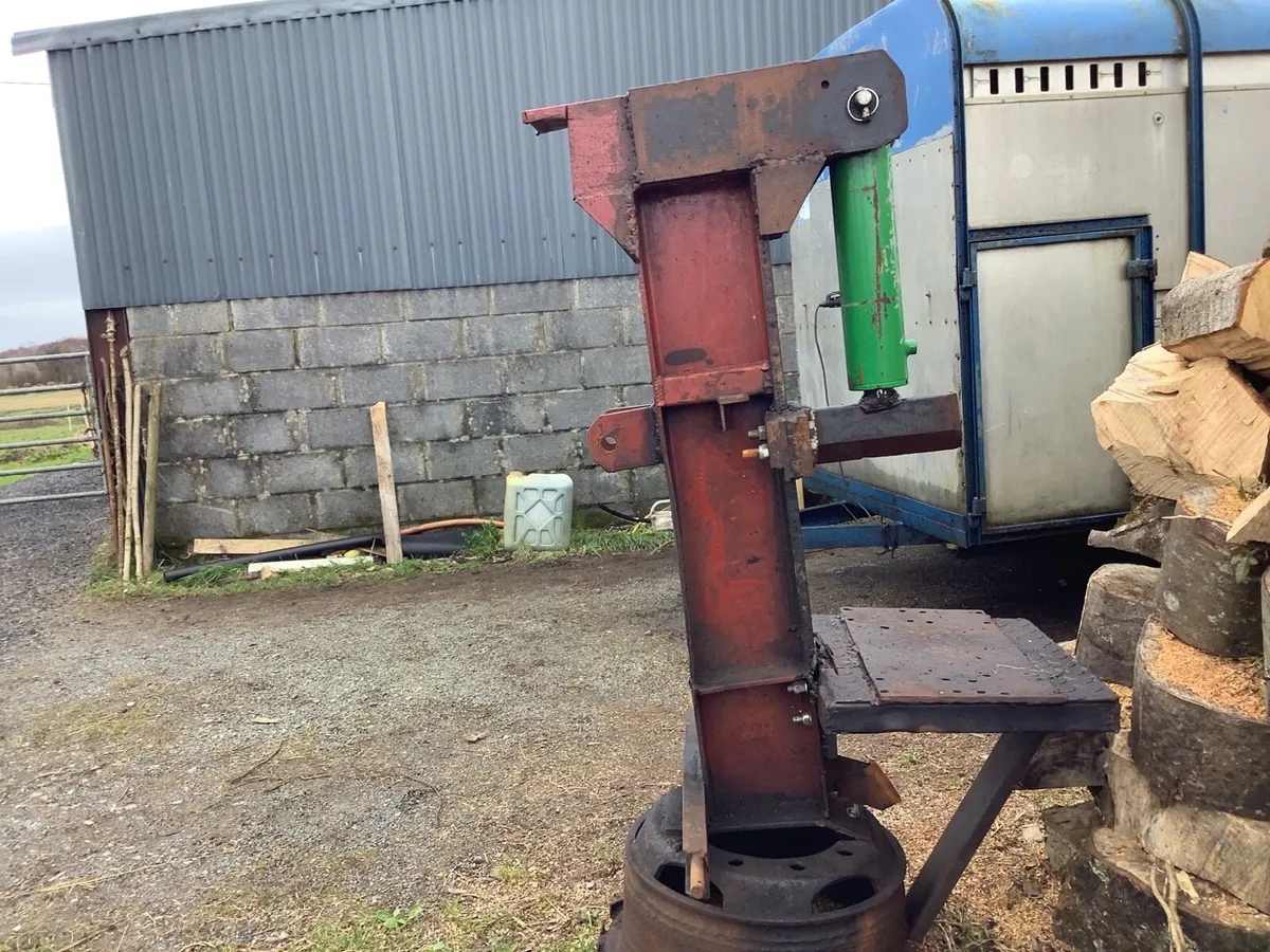 Log splitter - Image 2