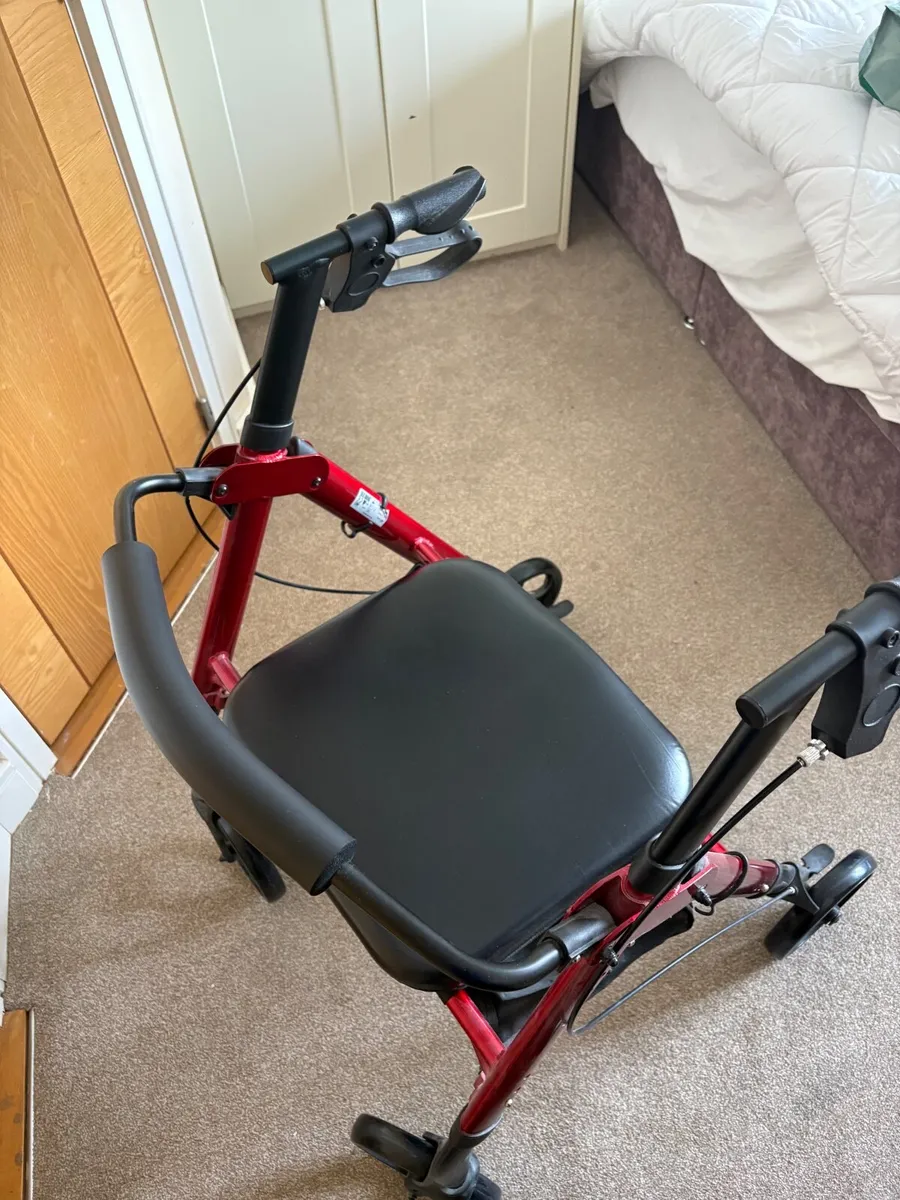 Rollator- Bariatric - Image 1