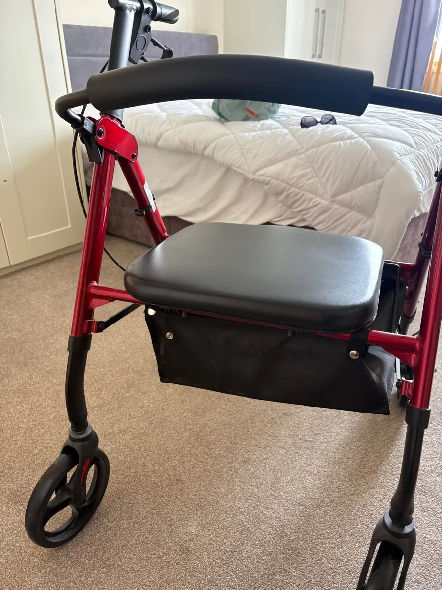 Rollator- Bariatric - Image 4
