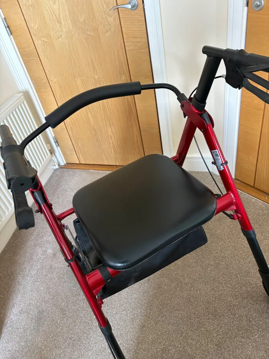 Rollator- Bariatric - Image 3