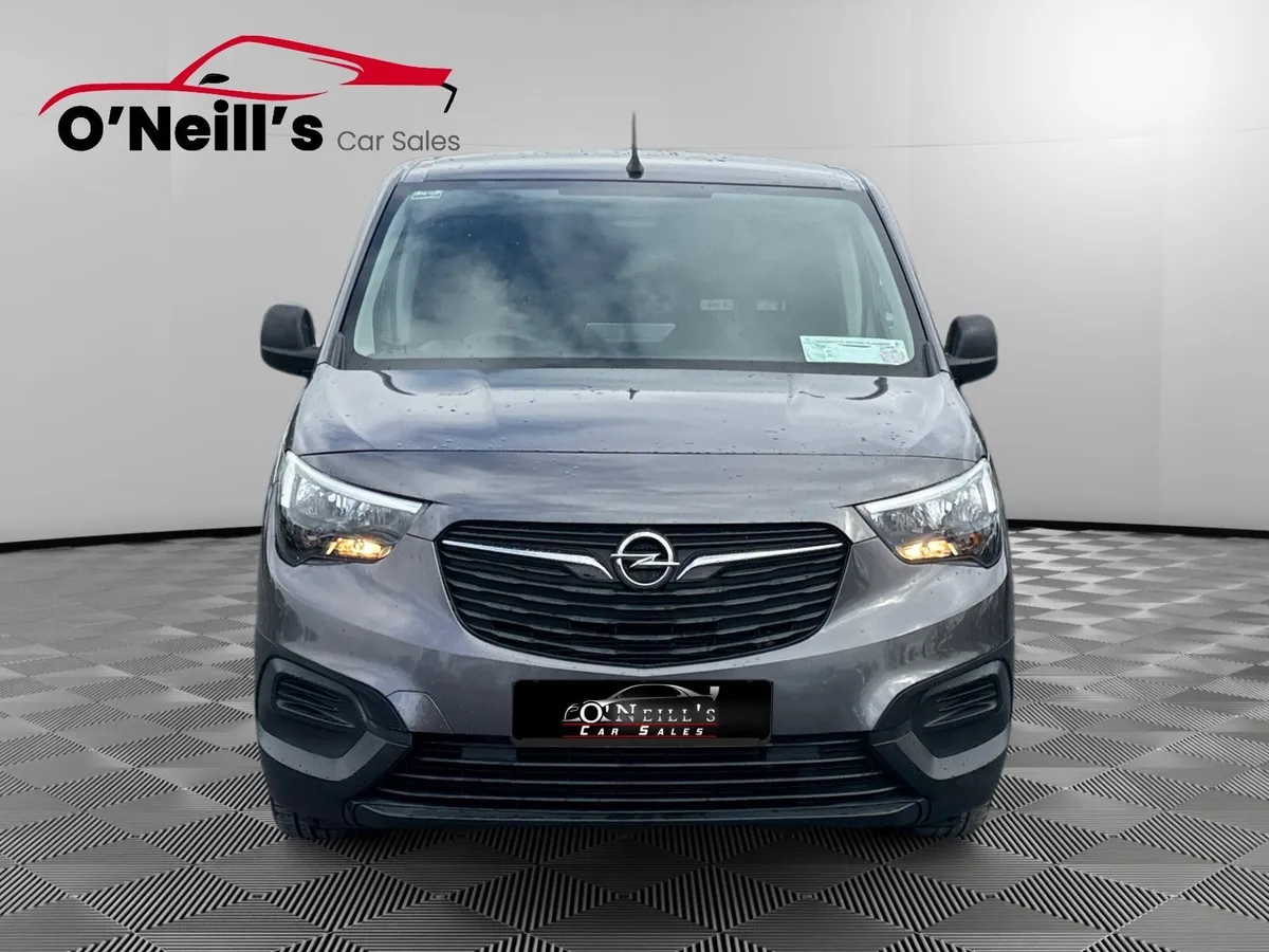 Opel Combo 2023 *NO VAT* KOMF L1H1-1.5 100PS D 3DR - Image 4